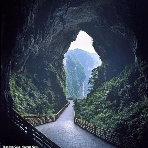 云南九乡风景区旅游全攻略，探索溶洞奇观与民族风情！