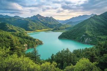 康定旅游攻略：浪漫情城与自然风光之旅