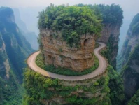 天津蓟州高山漂流之旅：探索激情满点的大峡谷