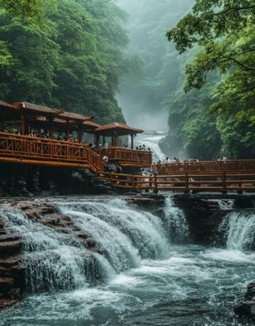 大悟县十八潭生态旅游区简介:自然风光、瀑布奇观和丰富文化.